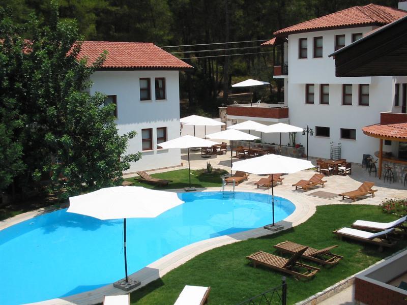 Hotel Forest Gate Гьоджек Екстер'єр фото