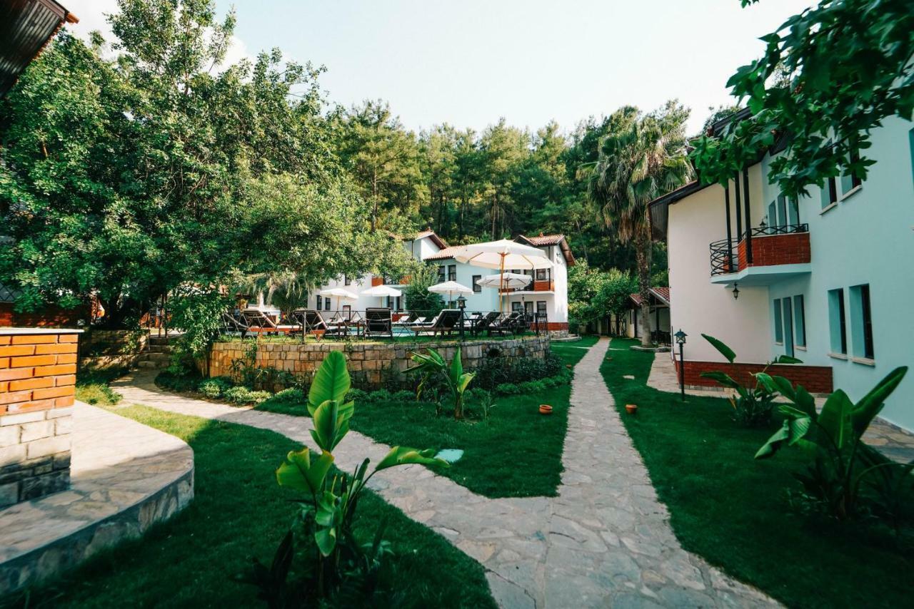 Hotel Forest Gate Гьоджек Екстер'єр фото