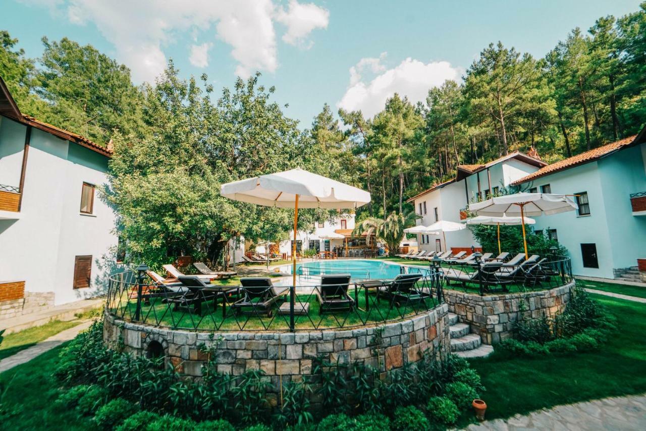 Hotel Forest Gate Гьоджек Екстер'єр фото