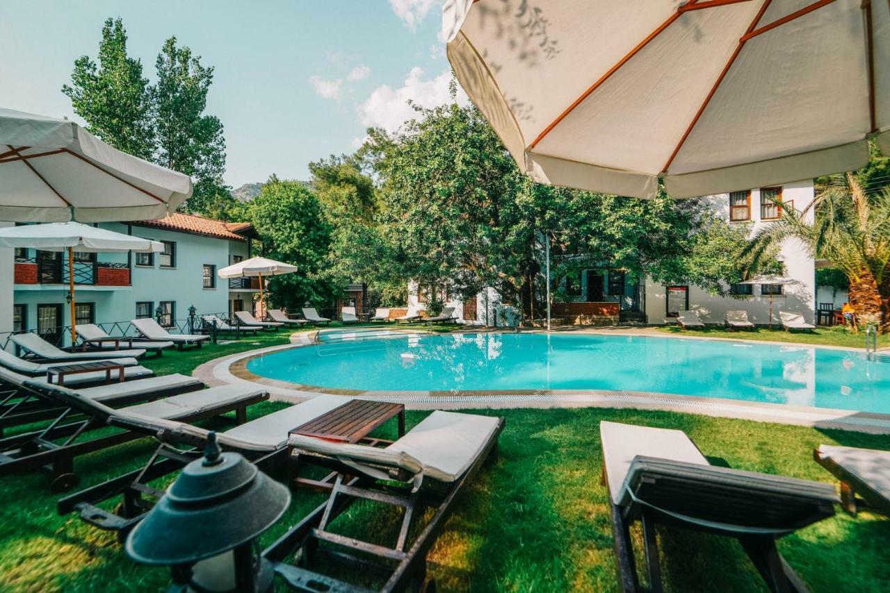 Hotel Forest Gate Гьоджек Екстер'єр фото