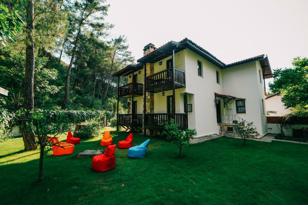 Hotel Forest Gate Гьоджек Екстер'єр фото