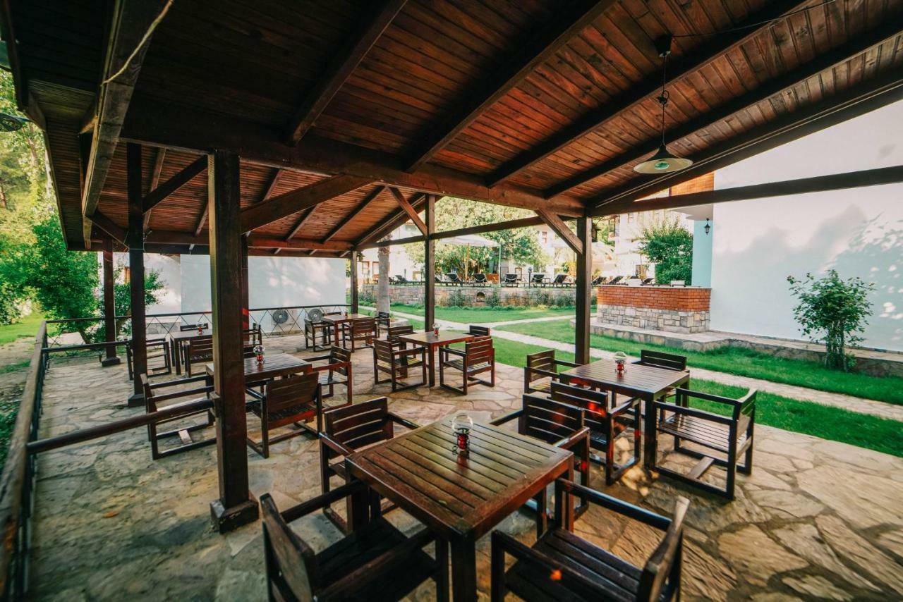 Hotel Forest Gate Гьоджек Екстер'єр фото