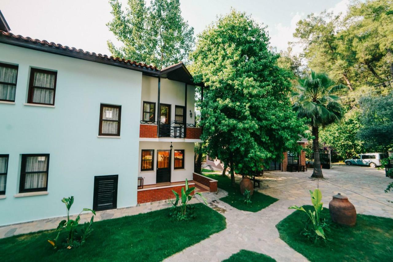 Hotel Forest Gate Гьоджек Екстер'єр фото