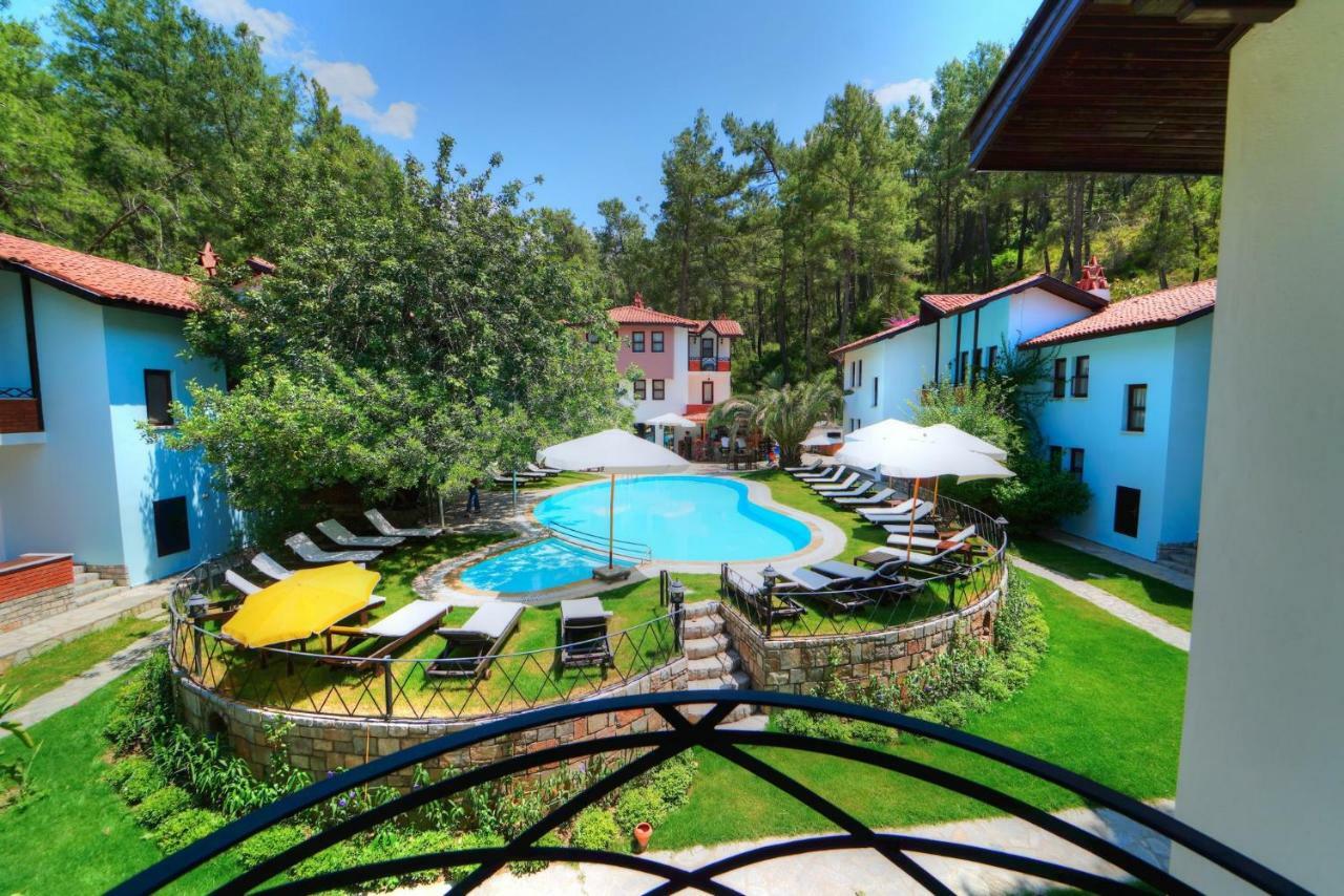 Hotel Forest Gate Гьоджек Екстер'єр фото